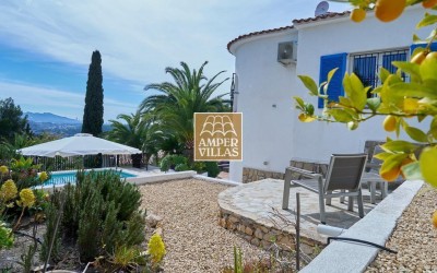 Уютная вилла с прекрасным видом на море и Альтею.